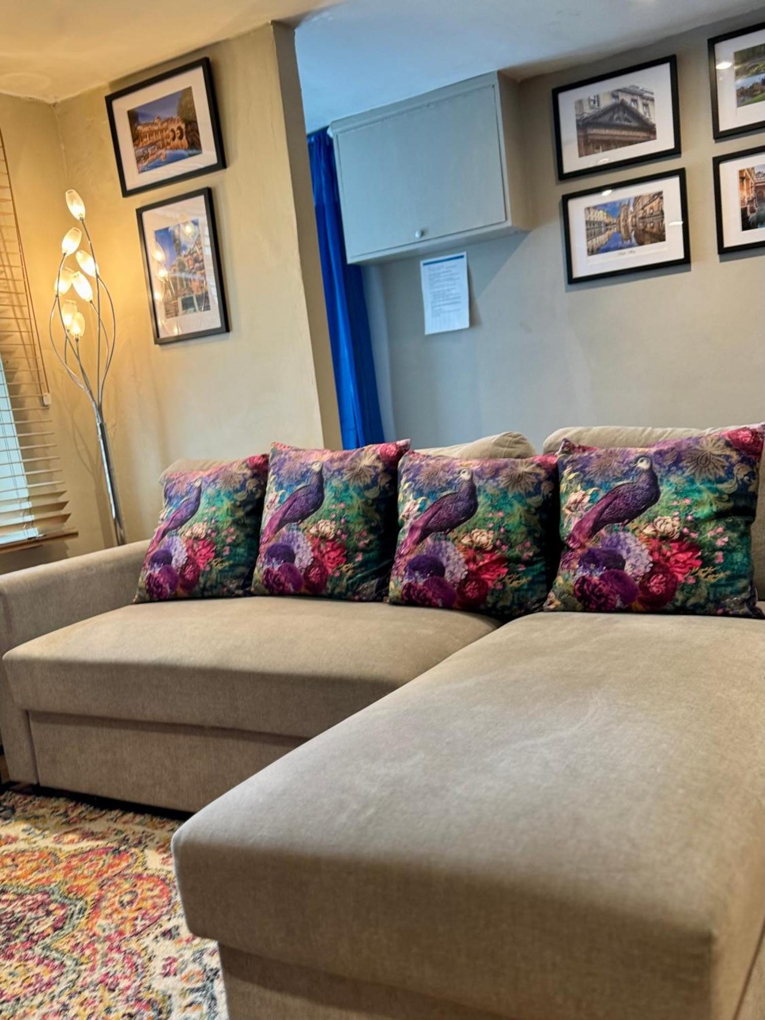 Beautiful Townhouse Next To Royal Victoria Park And Botanical Gardens Within Easy Walking Distance To Bath City Centre מראה חיצוני תמונה
